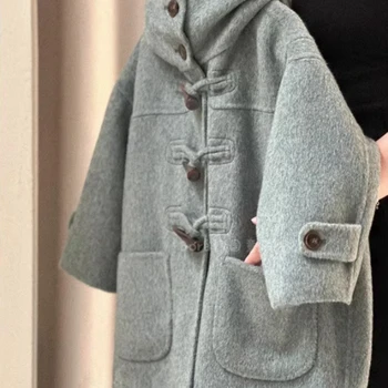 Модные шерстяные куртки для корейских девочек 2023 Осенне-зимняя одежда Новый тренд для пальто с капюшоном для детей среднего и младшего возраста